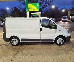 2010 vauxhall vivaro van 2.0cdti - Image 7/8