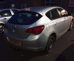2011 Vauxhall Astra - Image 1/5