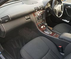 2005 Mercedes-Benz C-Class