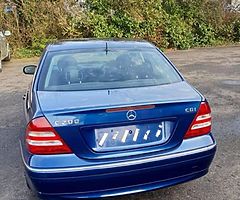 2005 Mercedes-Benz C-Class - Image 5/10