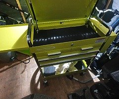 Bluepoint tool box. (Snap on)