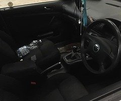 Volkswagen Passat - Image 5/10