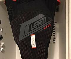 Leatt 3DF back protector