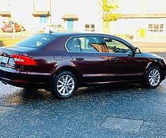 Skoda Superb Ambient 2.0 Diesel automatic dsg 151 
SHOWROOM CAR - Image 4/9