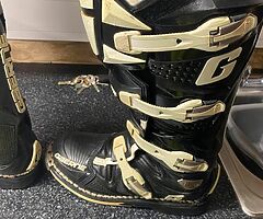 boots - Image 5/6