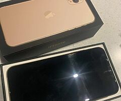 FOR SALE 

I Phone 11 PRO MAX 256 GB GOLD - Image 4/6