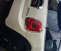 Mini Cooper D - Image 6/10