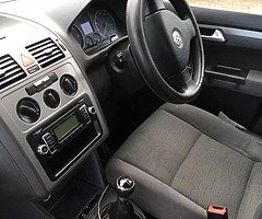 Volkswagen touran 2009 7 seater - Image 5/10