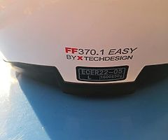 Motor cycle helmet - Image 3/5