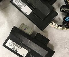 08-14 Honda CBR1000RR ECUs, throttle bods, looms, airboxes, coils - Image 4/6