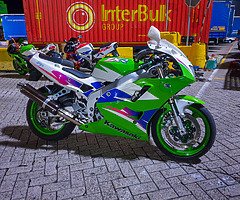 Kawasaki ZX4 R - Image 6/6