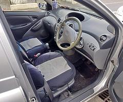 Toyota Yaris 2001