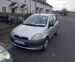 Toyota Yaris 2001 - Image 4/8
