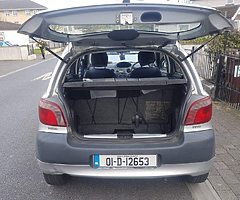 Toyota Yaris 2001 - Image 8/8