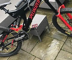 Specialised downhill mountain bike