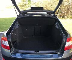 162 Skoda Octavia 2.0TDI SE-L - Image 4/10