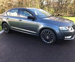 162 Skoda Octavia 2.0TDI SE-L - Image 7/10