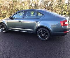 162 Skoda Octavia 2.0TDI SE-L - Image 10/10