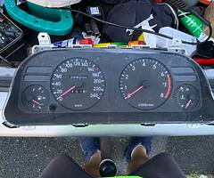 E10 Toyota Corolla wing bumper clocks - Image 3/7