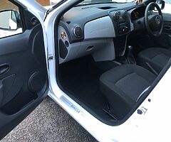 2014 Dacia Sandero 1.2 petrol *mint wee car** - Image 4/10