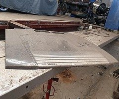 Rs1600i  bonnet