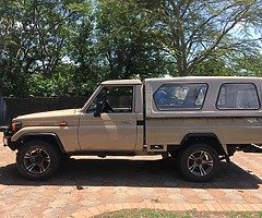 1992 Toyota Land Cruiser - Image 7/9