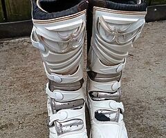 Mx boots