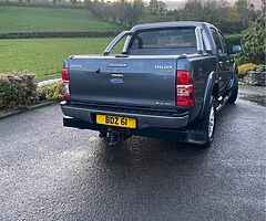 2014 Toyota Hilux - Image 4/8