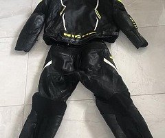 Richa 2 piece leathers