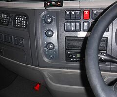 2015 Mercedes 313 14ft Mobile Shop, rear step