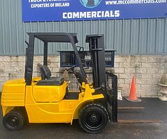 FOR SALE: Caterpillar Forklift - Image 3/10