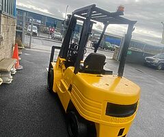FOR SALE: Caterpillar Forklift - Image 9/10