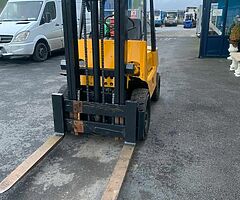 FOR SALE: Toyota Forklift