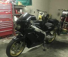 FZR 250