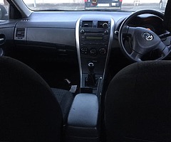Car - Image 4/6
