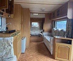 Lmc caravan for sale very good condition pm if interested - Image 8/10