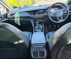 Opel insignia sport tourer elite 2