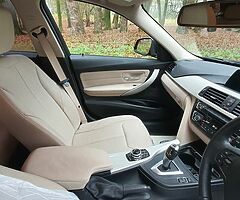 2017 BMW 320D TOURING - Image 8/10