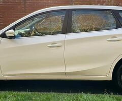 2015 Nissan Pulsar