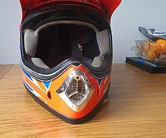 Bulldog helmet - Image 4/4