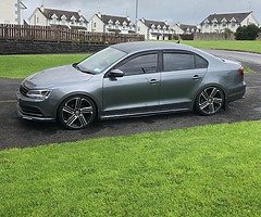 2017 VW Jetta - Image 5/7