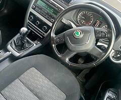 Skoda octavia ambient 1.6 diesel nct 62021 exd low tax 200yers - Image 5/8