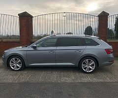 2017 Škoda Superb - Image 4/5