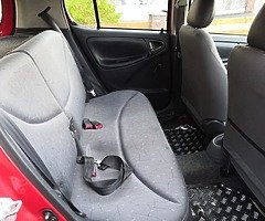 01 Toyota yaris 1.0. Taxed till 1/20.NCT 1/20 - Image 5/7