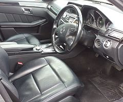 2010 Mercedes-Benz E-Class - Image 5/8