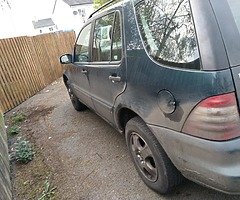 2002 Mercedes ML 270 - Image 6/10