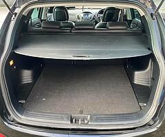 Hyundai ix35 - Image 8/10
