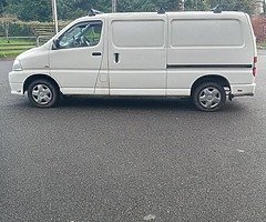 2010 toyota hiace  tax and tested - Image 4/4