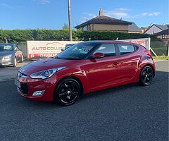 2013 Hyundai Veloster - Image 4/8