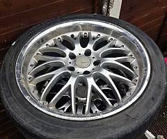4 Alloy wheels